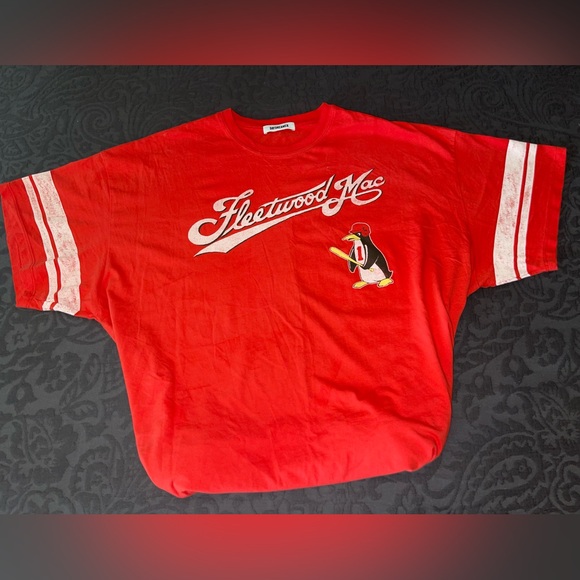 DAYDREAMER Fleetwood Mac 🐧 OS Tee - Picture 5 of 10